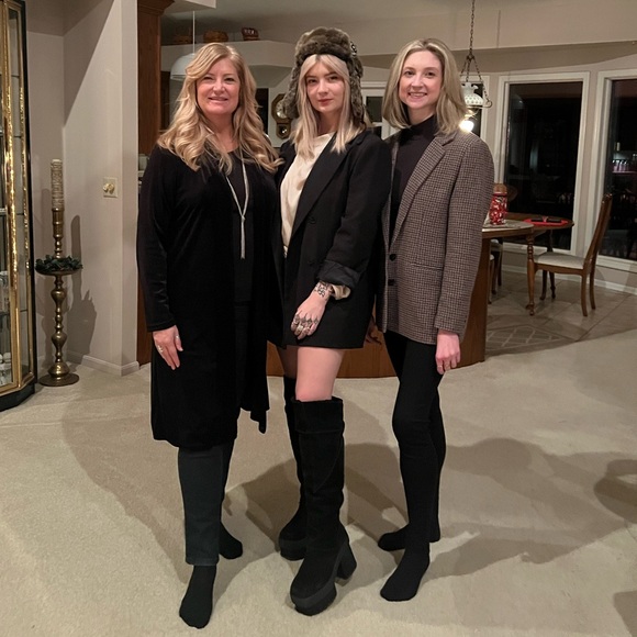 Meet your Posher, Rachel - Picture 3 of 4